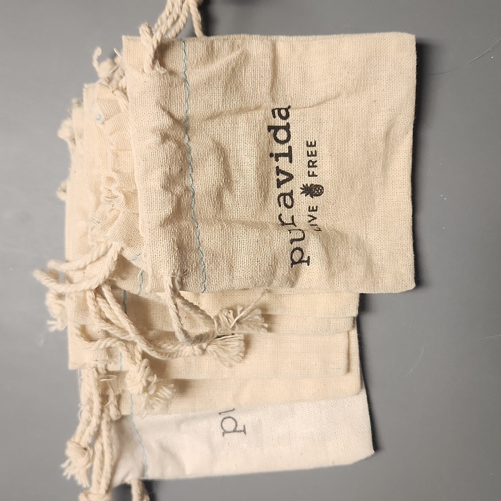 Lot (eight) of Pura Vida Bags